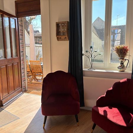 Villa Fontaine Avec Piscine Interieur Chauffee-Maison De Campagne Familiale -Ideal Vacances Ou Sejour Professionnel -3 Chambres-Bureau Separe -Lit Bebe - Parking Facile & Gratuit ภายนอก รูปภาพ