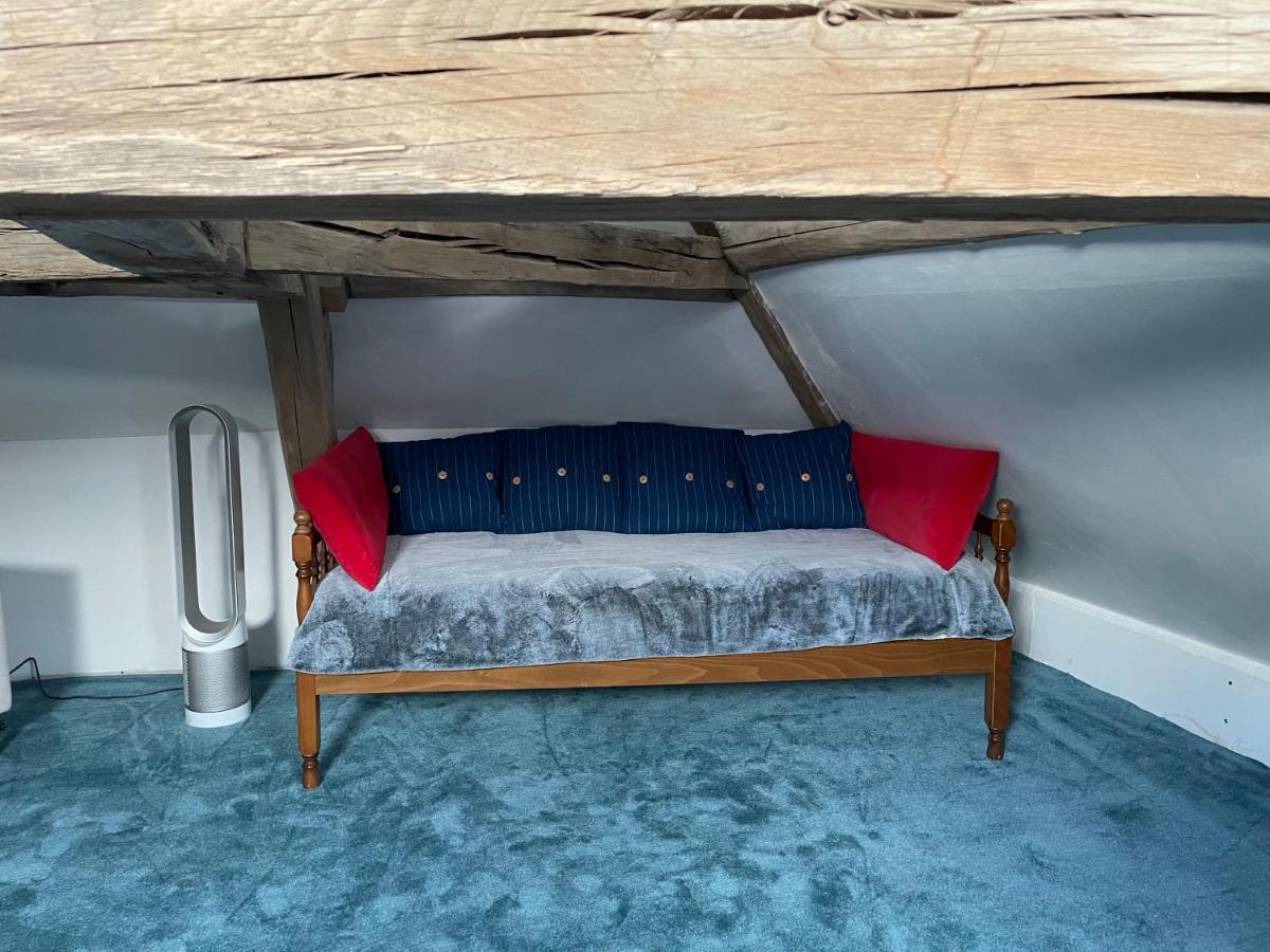 Villa Fontaine Avec Piscine Interieur Chauffee-Maison De Campagne Familiale -Ideal Vacances Ou Sejour Professionnel -3 Chambres-Bureau Separe -Lit Bebe - Parking Facile & Gratuit ภายนอก รูปภาพ