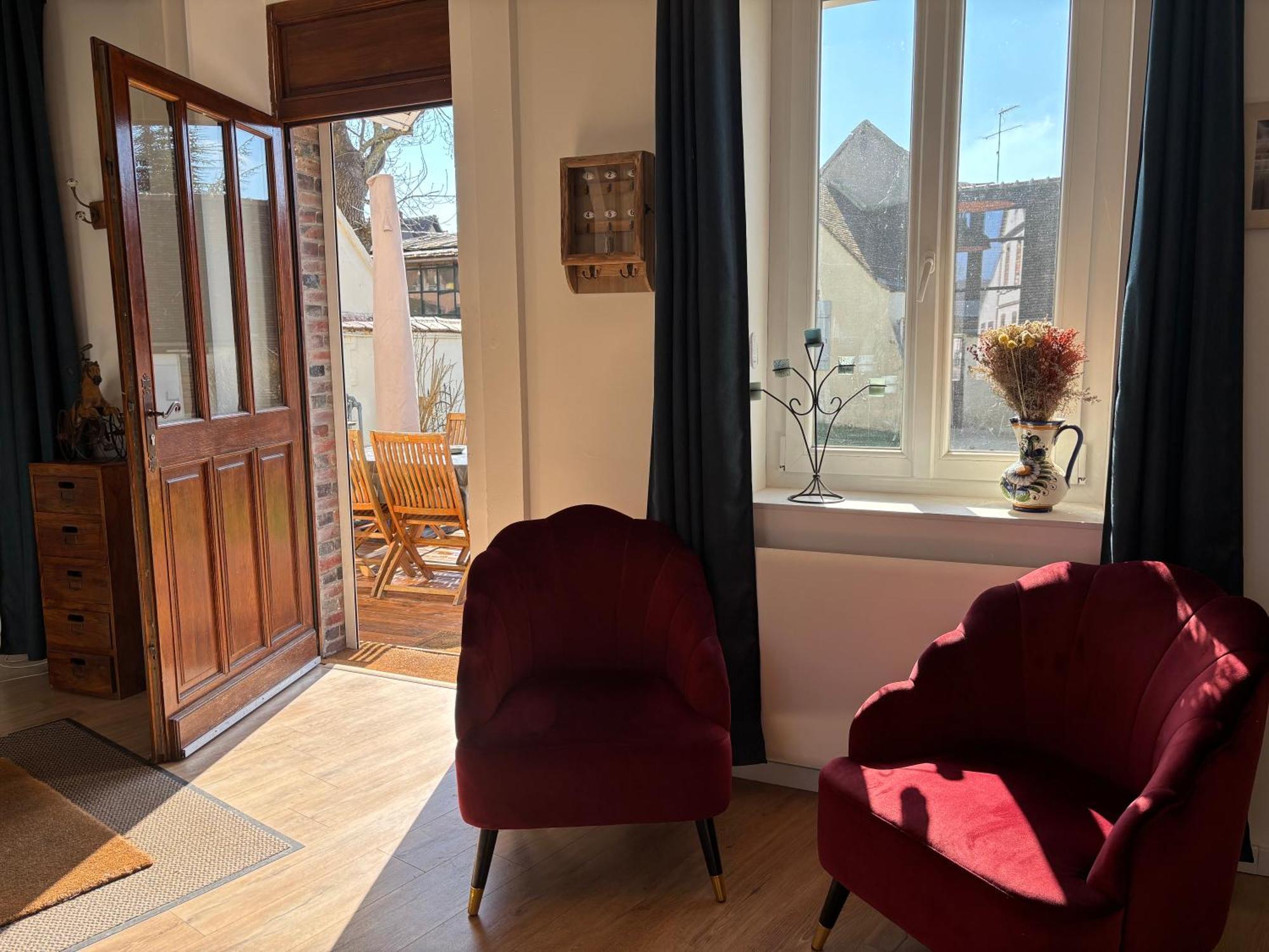 Villa Fontaine Avec Piscine Interieur Chauffee-Maison De Campagne Familiale -Ideal Vacances Ou Sejour Professionnel -3 Chambres-Bureau Separe -Lit Bebe - Parking Facile & Gratuit ภายนอก รูปภาพ