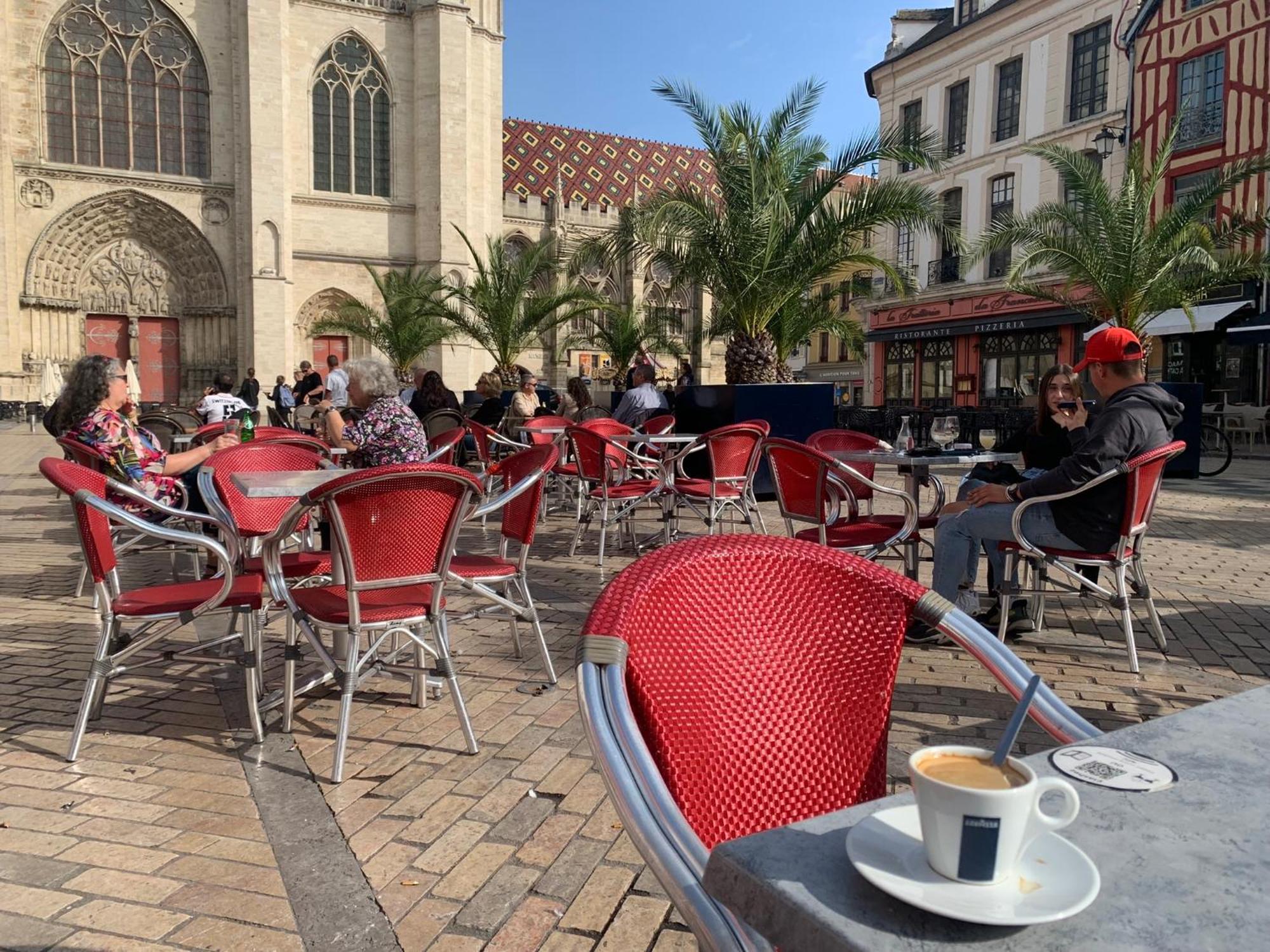 Villa Fontaine Avec Piscine Interieur Chauffee-Maison De Campagne Familiale -Ideal Vacances Ou Sejour Professionnel -3 Chambres-Bureau Separe -Lit Bebe - Parking Facile & Gratuit ภายนอก รูปภาพ