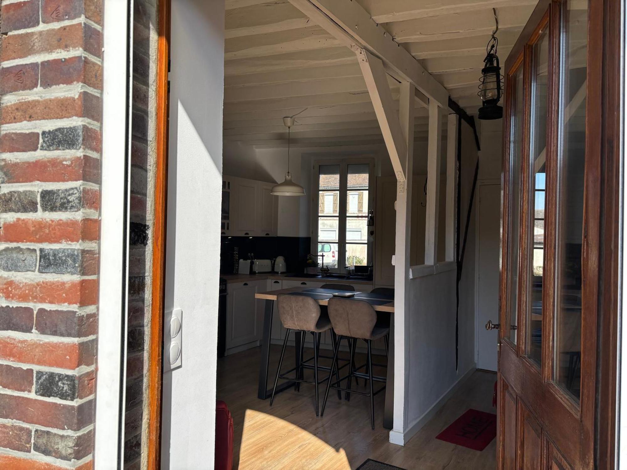 Villa Fontaine Avec Piscine Interieur Chauffee-Maison De Campagne Familiale -Ideal Vacances Ou Sejour Professionnel -3 Chambres-Bureau Separe -Lit Bebe - Parking Facile & Gratuit ภายนอก รูปภาพ